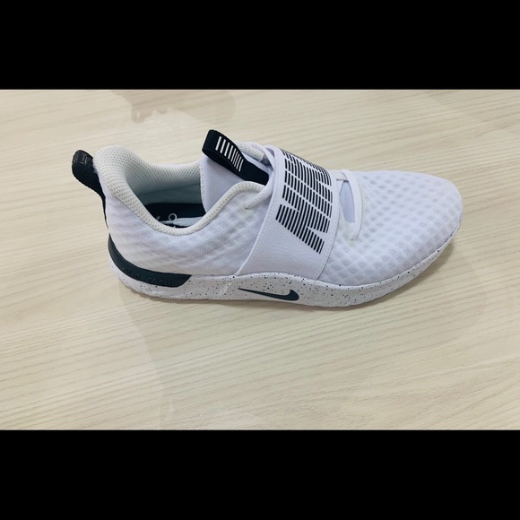 BRAND NEW NIKE WOMENS IN SEASON TR 9 TRAINING SHOE - Picture 9 of 9